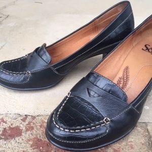 Sofft black shoes